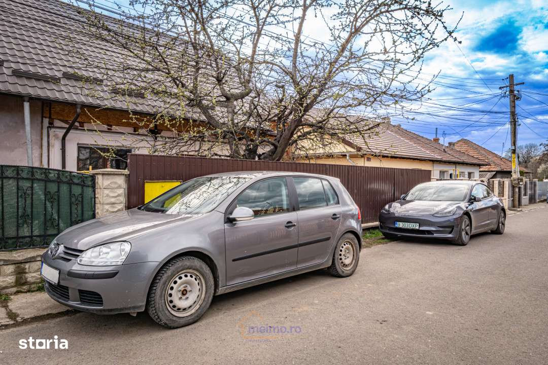 Casa de vanzare in spate la Kaufland Comanesti - Imagine principală: 2/13