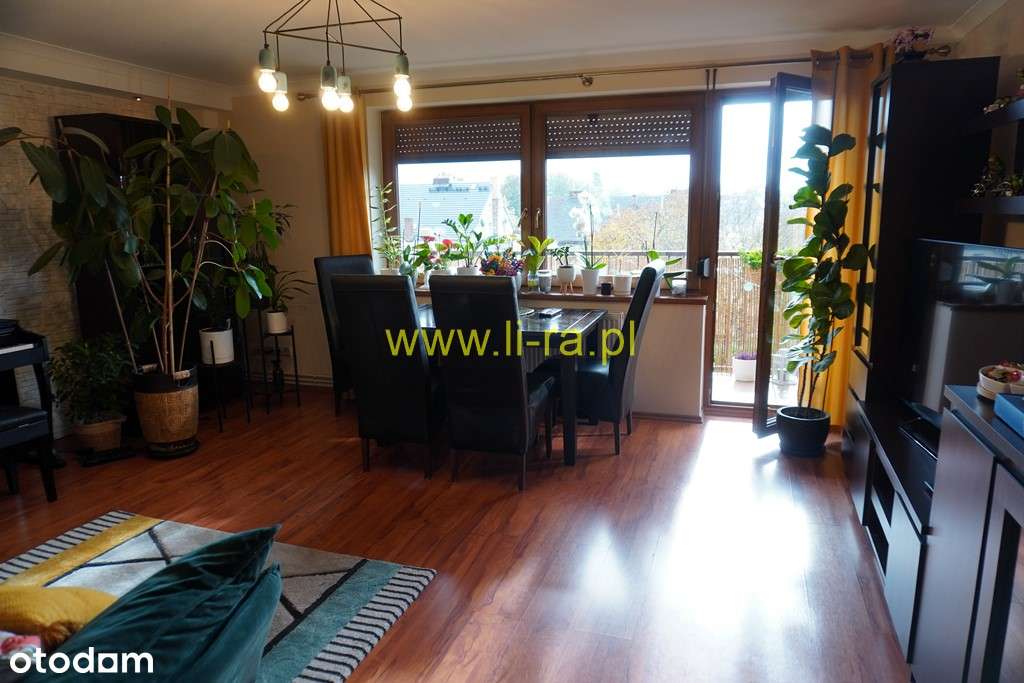 Umeblowane mieszkanie trzypokojowe o pow.77,50m, II p.balkon,  garaż-8