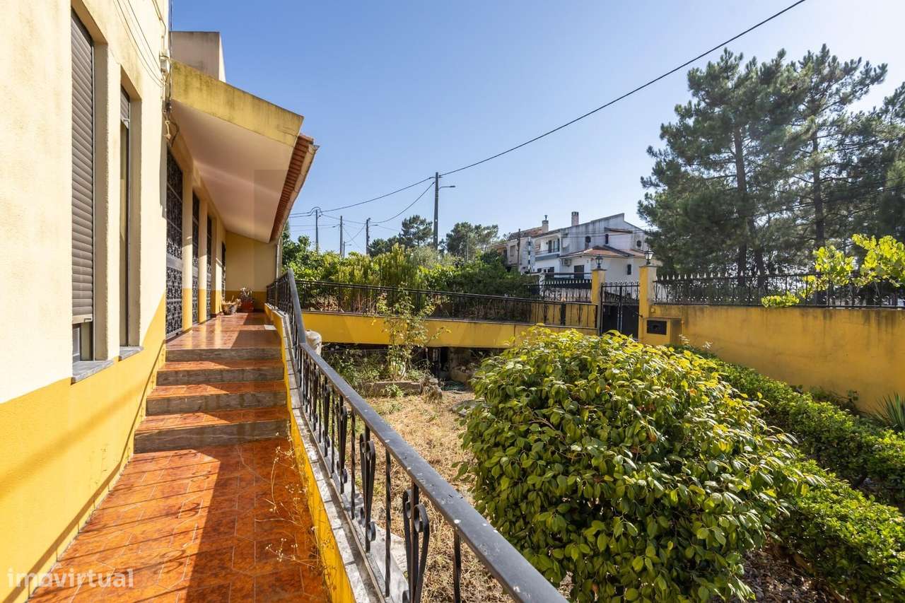 Fantástica Moradia T4 (10 Divisões) com Terreno de 869 m2 – Imenso Pot-45