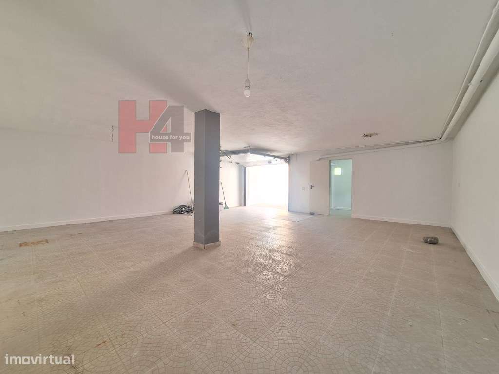 Moradia T4 com piscina inserida num terreno de 670m2 - Setúbal (OFE...-32