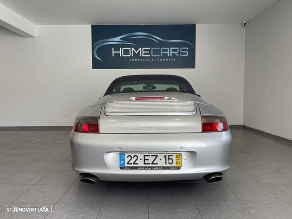 Porsche 996 Carrera 4 - 16