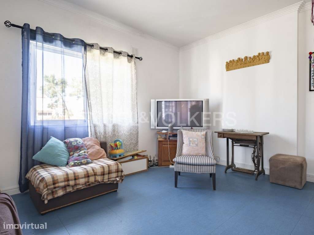 Moradia T4 com em zona privilegiada - Grande imagem: 4/30