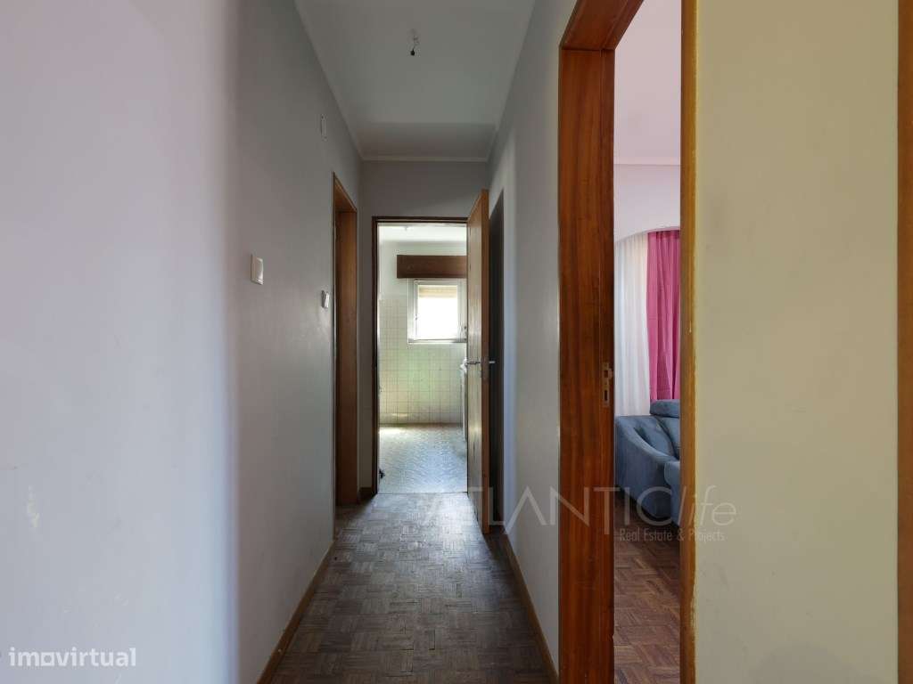 Moradia T6 em Monte Abraão-20