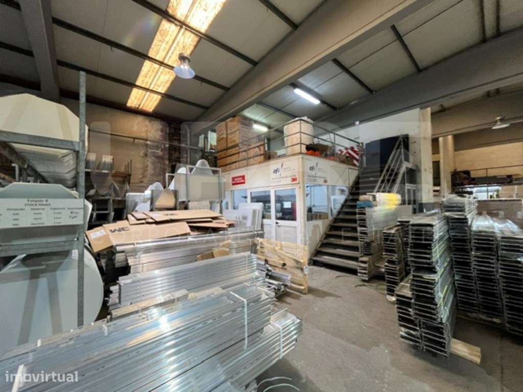 VENDE | ARMAZÉM | MAIA-8