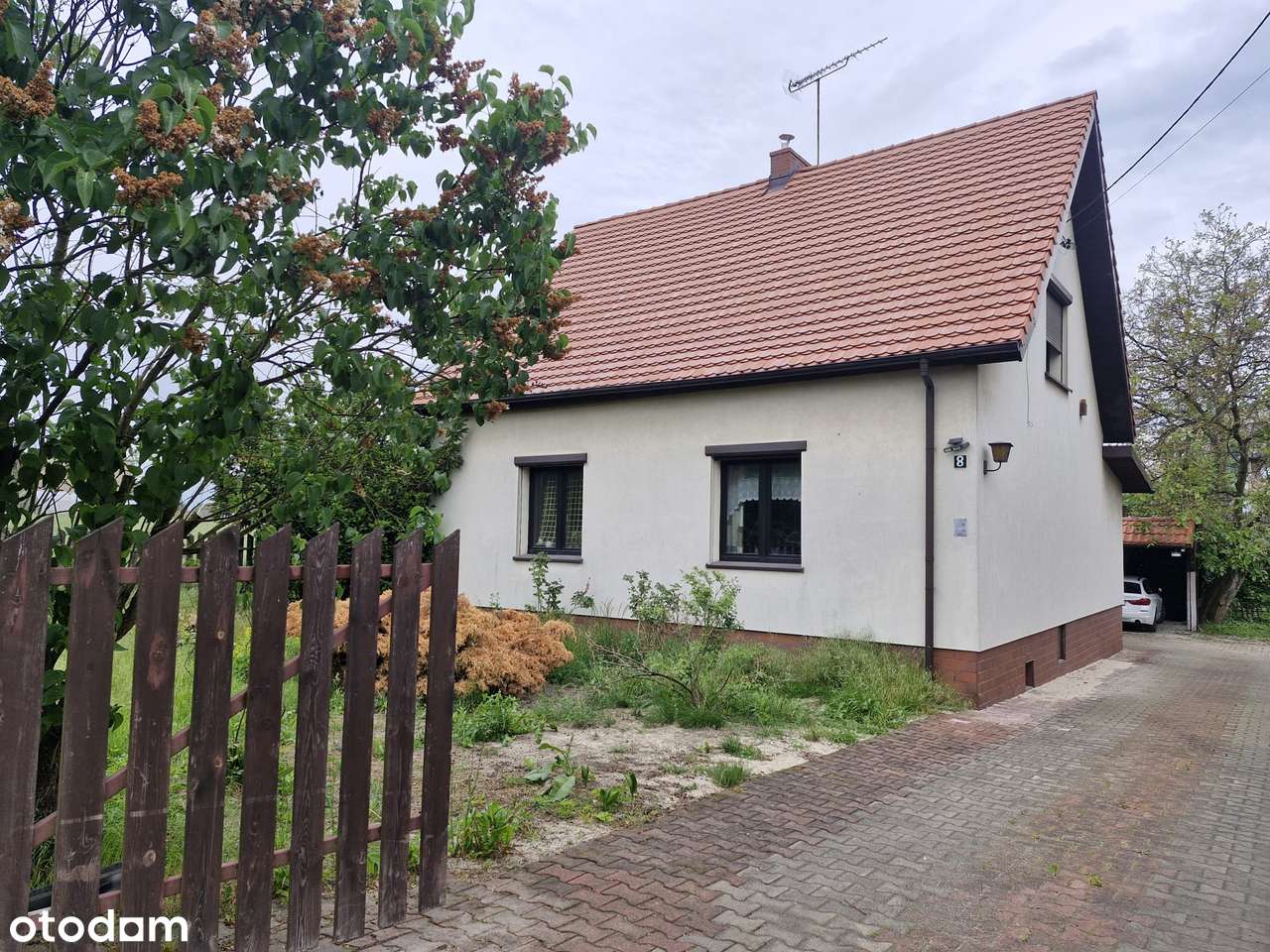 Urokliwy dom 102m2 z dużą działką 1128 m² | Gliwice – ul. Pszenna