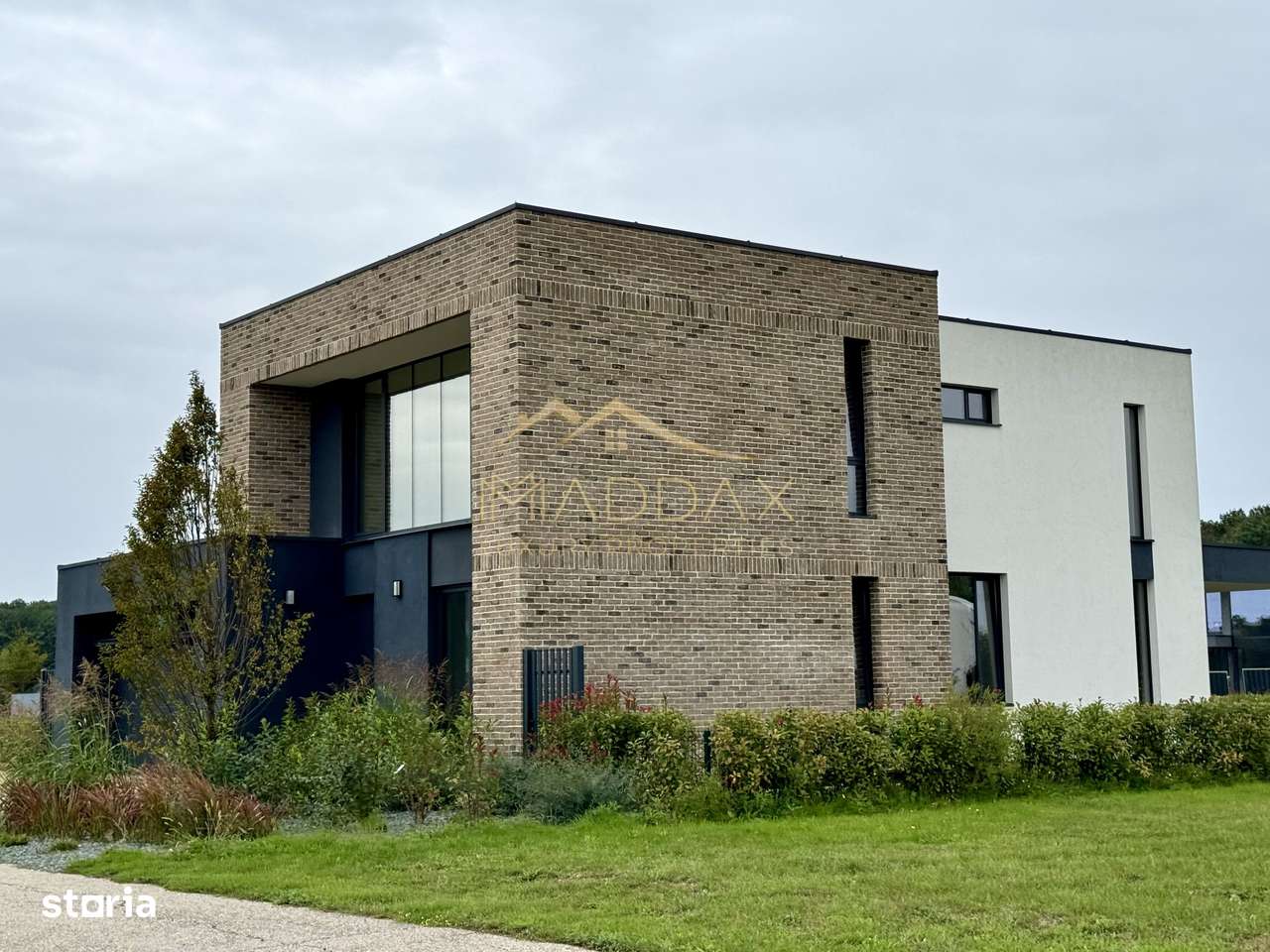 Vila Exclusivista in Mijlocul Naturii *959mp teren*/ 420mpc / Balotest - Imagine principală: 4/20