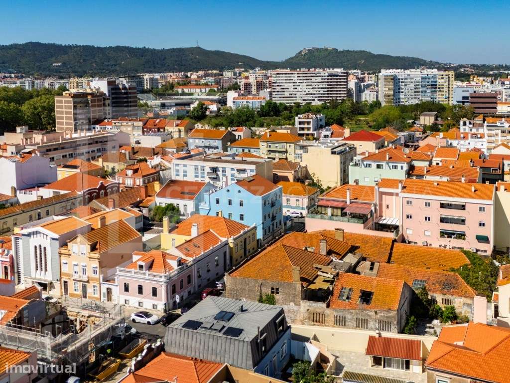 Moradia de Charme com Design Contemporâneo e Espaço Exterior | Cent...-29
