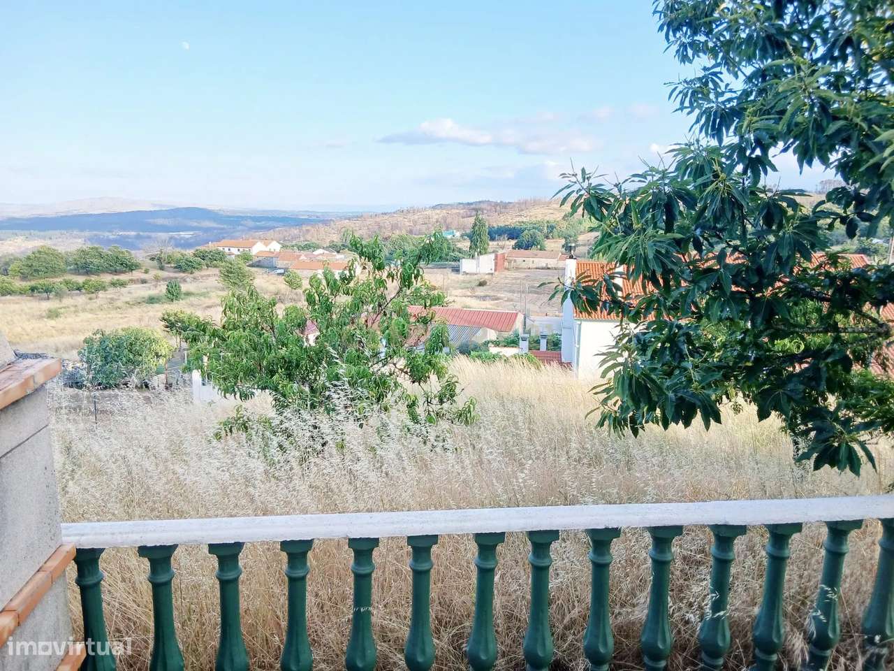 Há casas que se visitam. E há casas que se sentem.-4