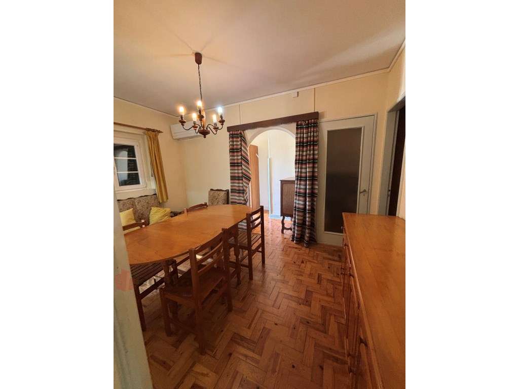 T3 Mobilado com Sótão e Varanda para Arrendamento - Sotto Mayor, Fi... - Grande imagem: 4/27