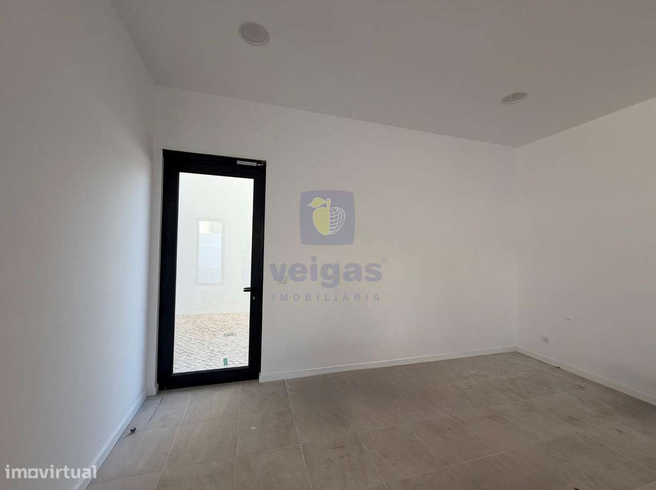 Loja para Arrendamento no Centro da Foz do Arelho – Excelente Localiza - Grande imagem: 3/20