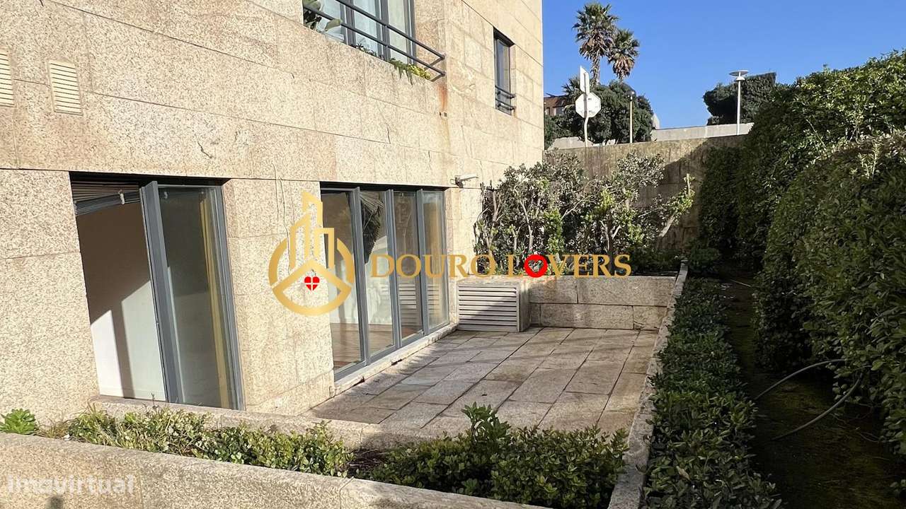 Escritório em Leça da Palmeira, 93 m2 , 63 m2 de área bruta... - Grande imagem: 2/18