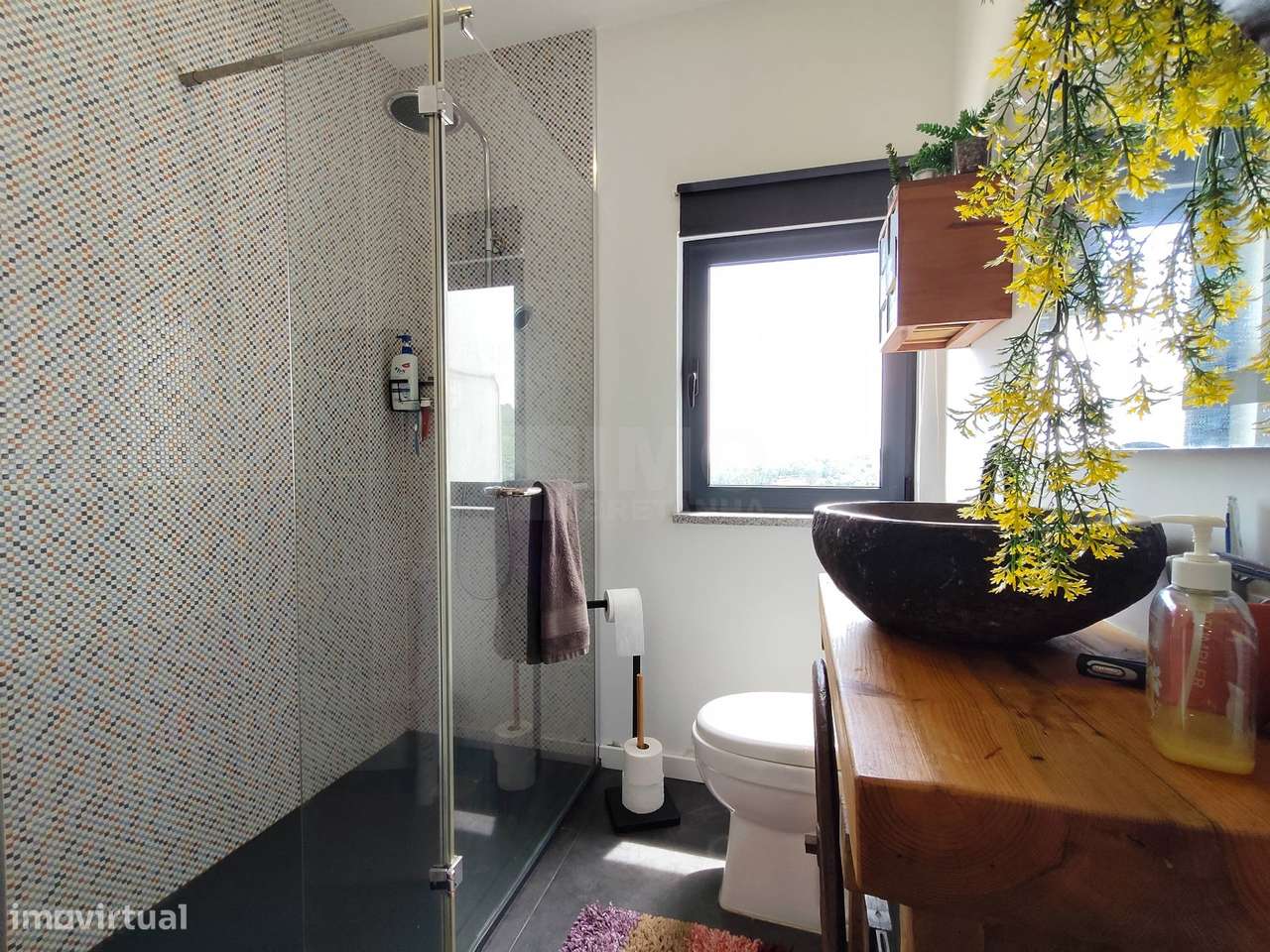 Moradia T1 Duplex Renovada c/ Quintal / Jardim / Piscina-8