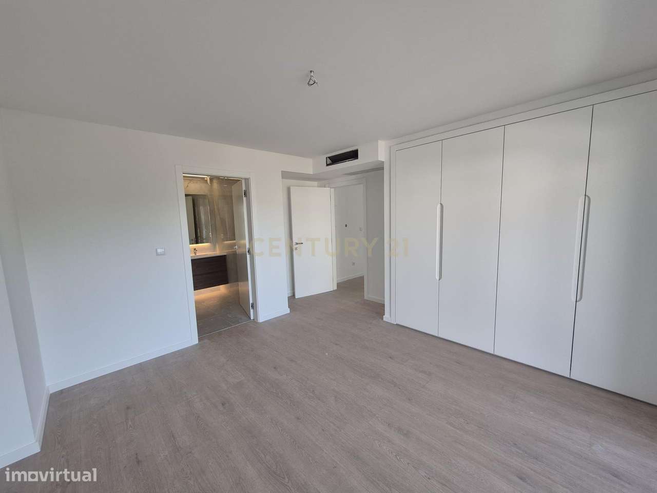 Moradia T4 Exclusiva em Condomínio Privado – Manique-15