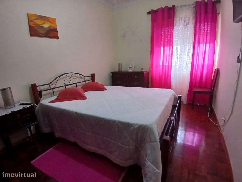 T2 com Garagem e arrecadação , Centro de Mem Martins - Grande imagem: 2/25