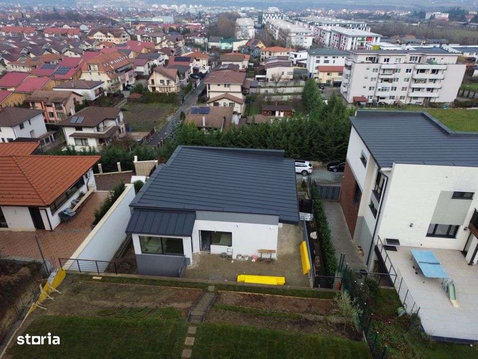 Casa individuala, 230mp utili, 5 dormitoare, 750mp teren, zona Vivo - Imagine principală: 5/7