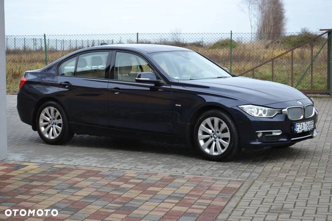 BMW Seria 3 320d xDrive Modern Line - 17