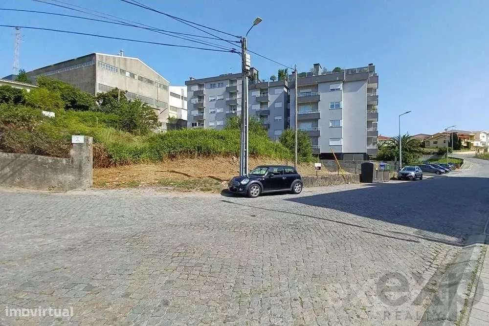 Terreno urbano para construção em Santo Tirso - Grande imagem: 5/16