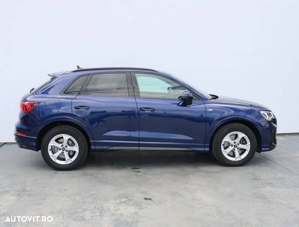 Audi Q3 2.0 40 TDI quattro S tronic S Line - 8