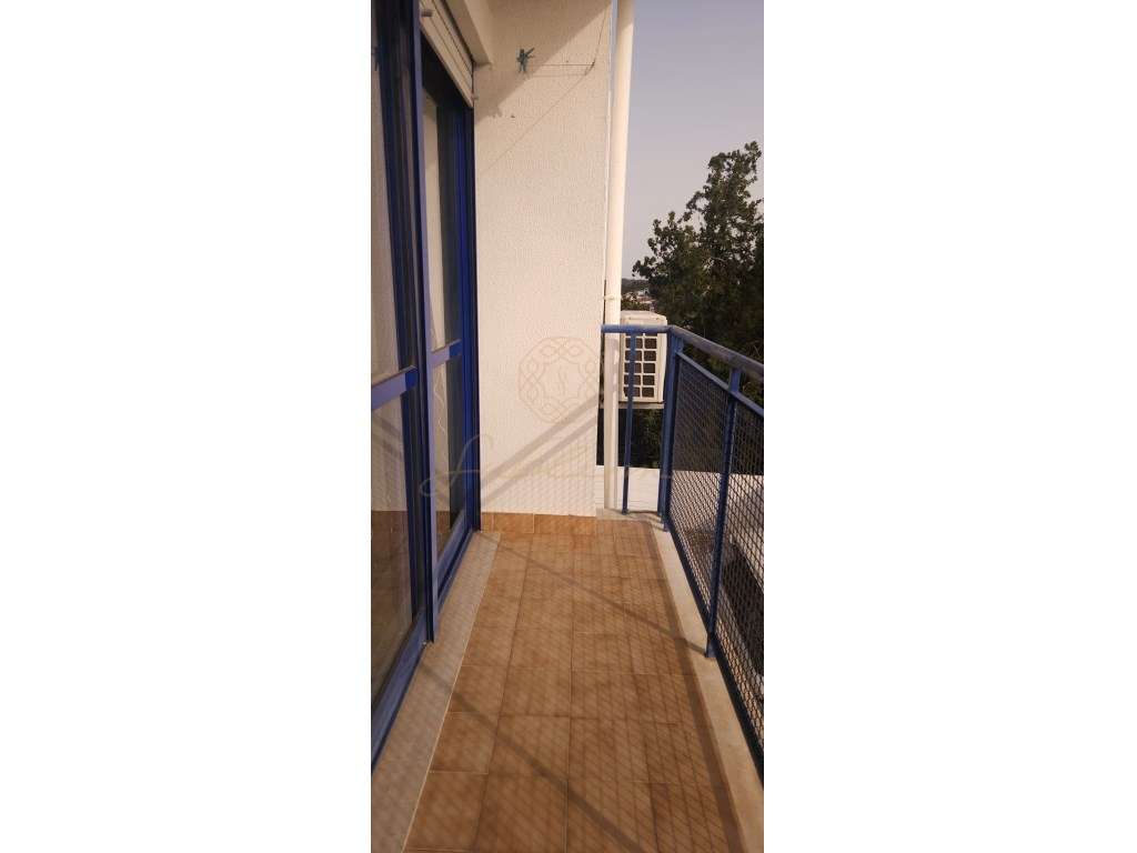 EXCLUSIVO!! Apartamento T2 na Cotovia-7