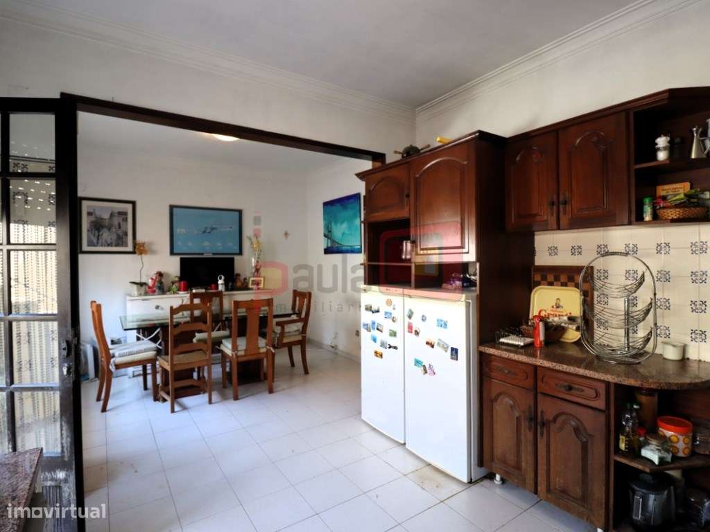 MORADIA T4 COM GARAGEM E TERRAÇO - MONTIJO-15