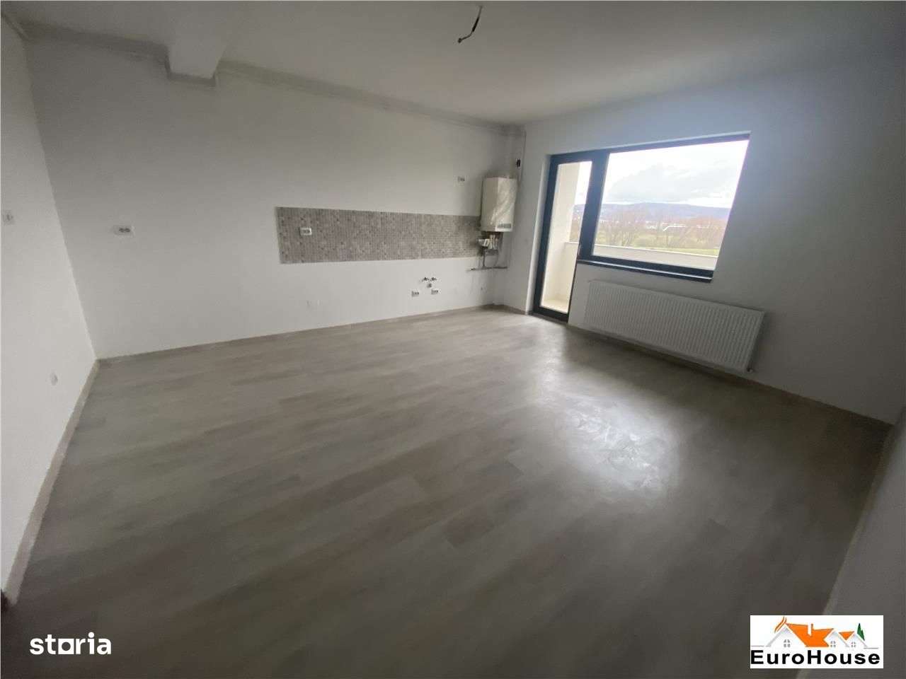 Apartament cu 3 camere de vanzare in Alba Iulia - Imagine principală: 2/5