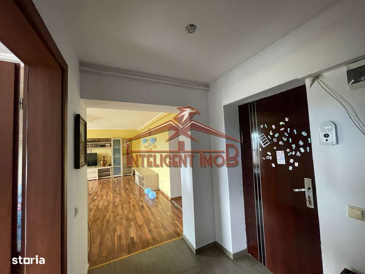 Apartament Spațios 120mp, cu 4 Camere, 2 Băi și 3 Balcoane în Făgăraș-11