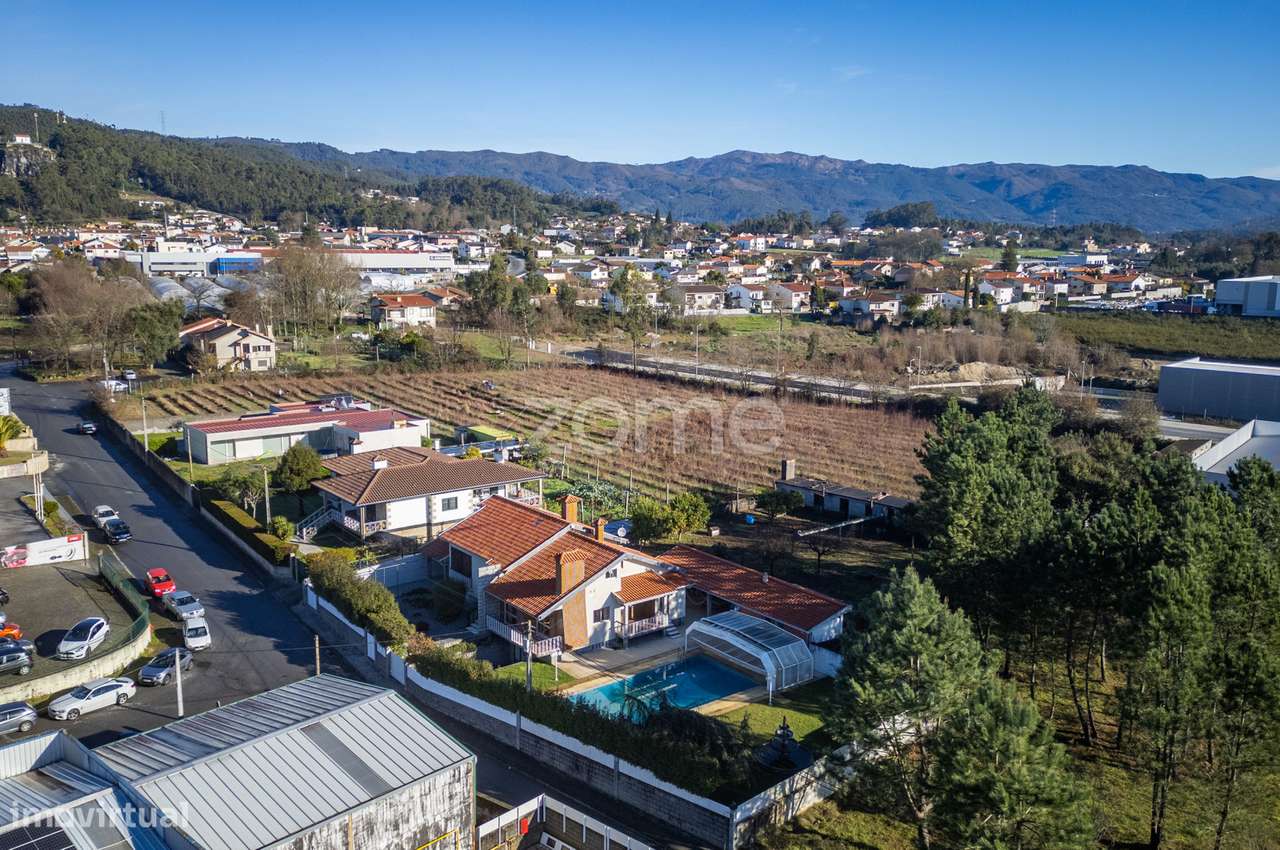 Moradia T4 em Figueiredo, Amares - Grande imagem: 4/60