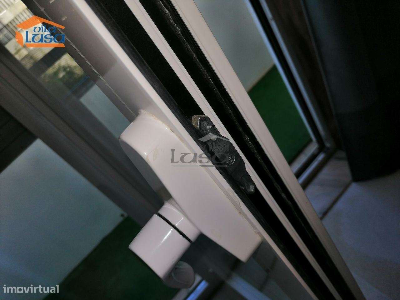 Arrenda-se T1  zona da Maternidade, Palácio de Cristal, Hosp. Stº A... - Grande imagem: 4/15