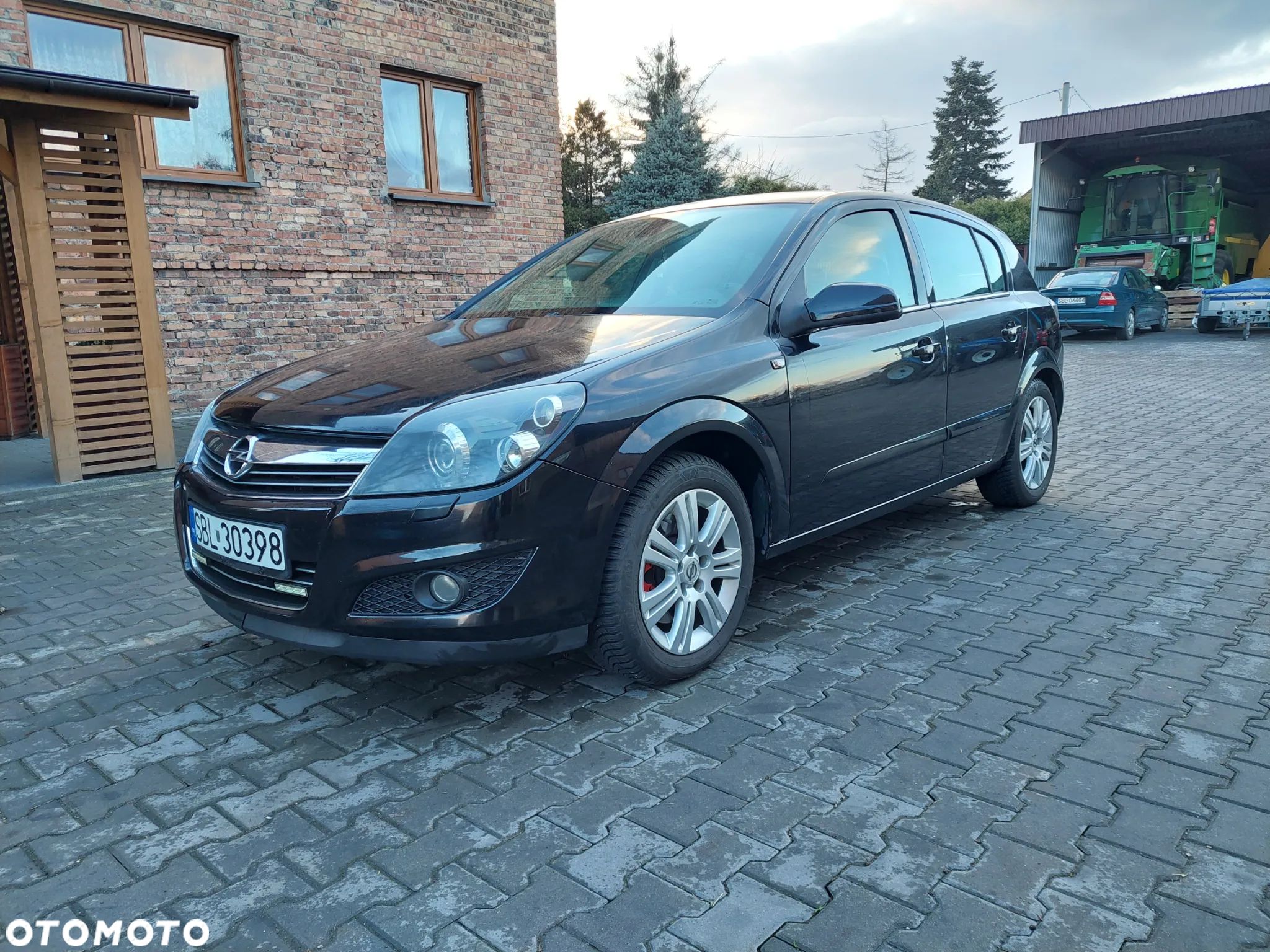 Opel Astra III 1.9 CDTI Cosmo - 1