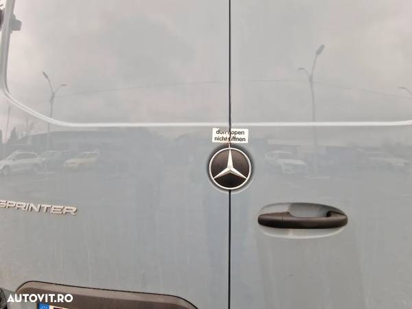 Mercedes-Benz 319 sprinter - 9