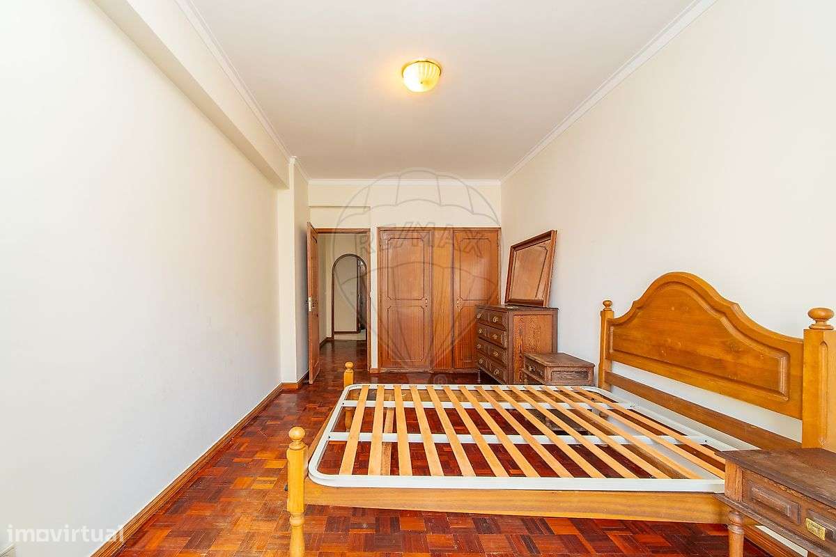 Apartamento T4 para venda-25