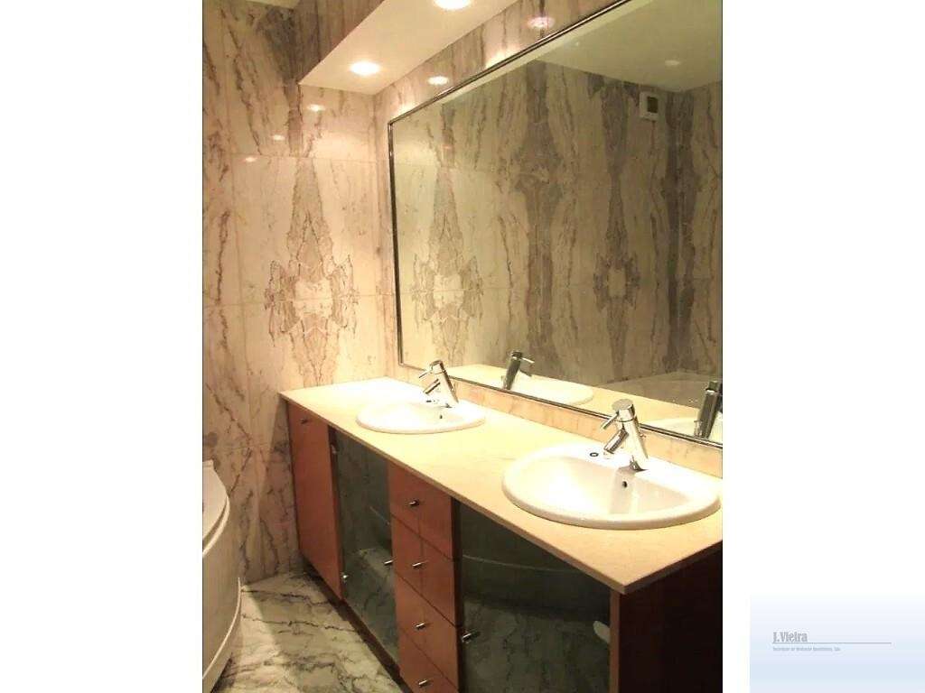 Moradia V3 centro de Gaia - Grande imagem: 5/9