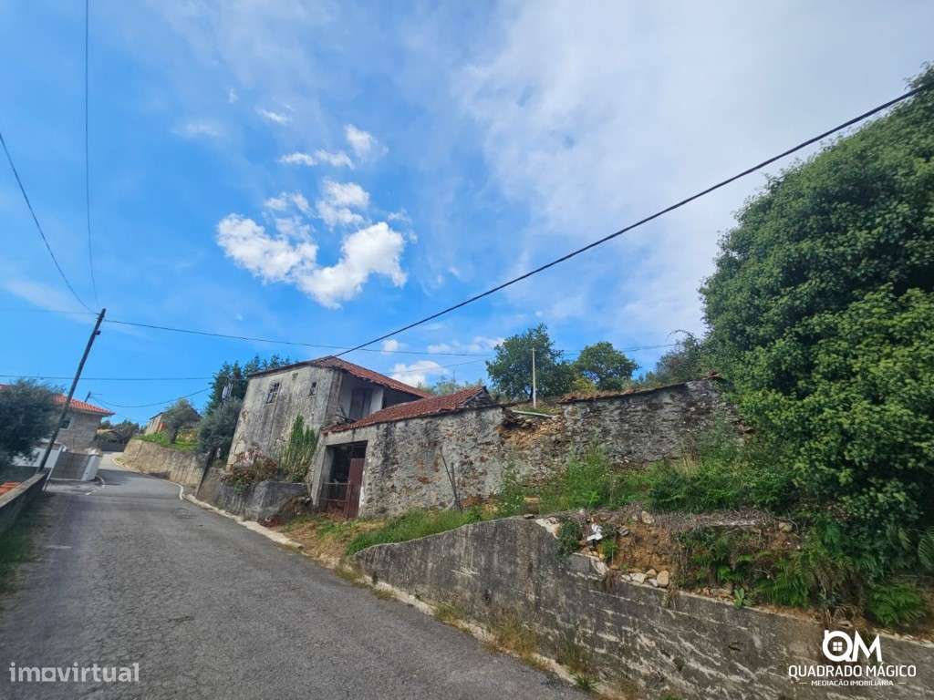 Uma casa por reinventar, 1.827 m² para sonhar, descubra este imóvel!-31