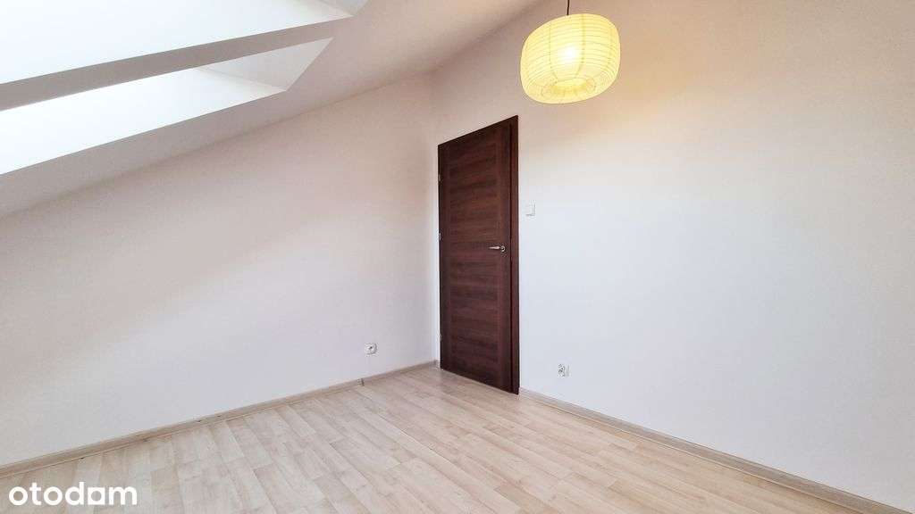 Jednopoziomowe z tarasem, komórką oraz halą-7