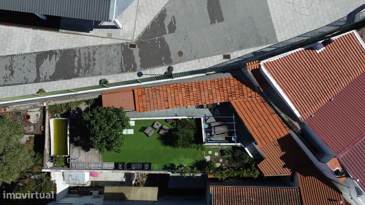 Moradia T1 Duplex Renovada c/ Quintal / Jardim / Piscina-6