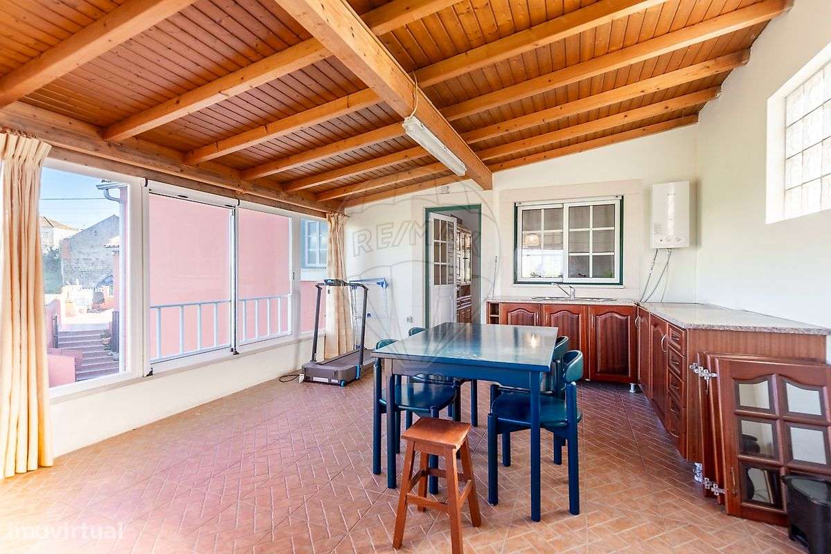 Moradia T4 para venda-16