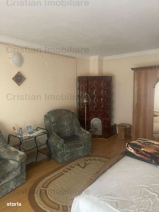 Casa 3 camere,decomandata, construcie anul 2000,Centru - Imagine principală: 2/9