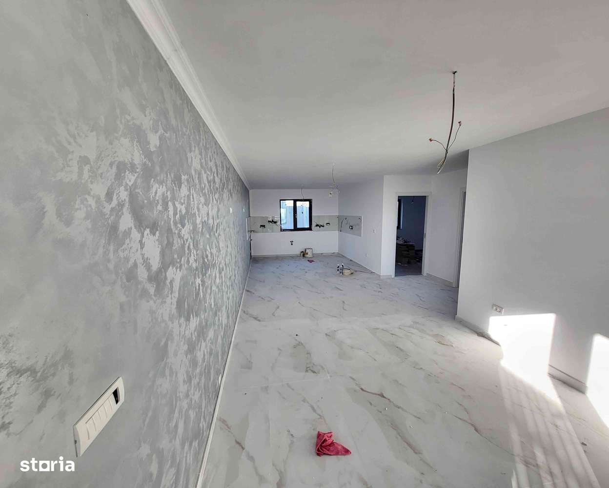 Casă modernă Margineni-3