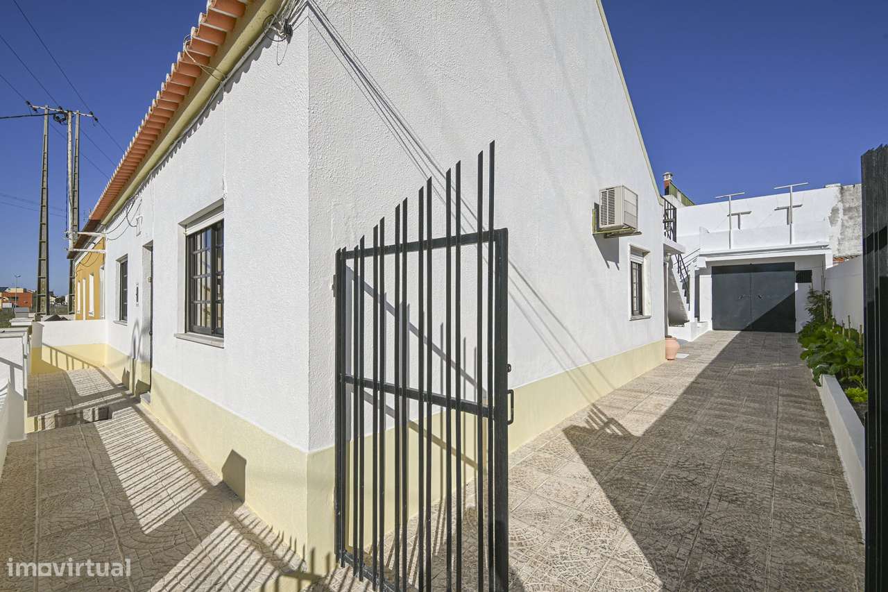 Moradia T2+1, c/ Garagem, Bairro do Areias – Montijo-6