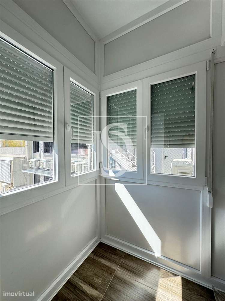 T1 Remodelado e Decorado e Equipado na Av. Defensores de Chaves, Lisbo-20