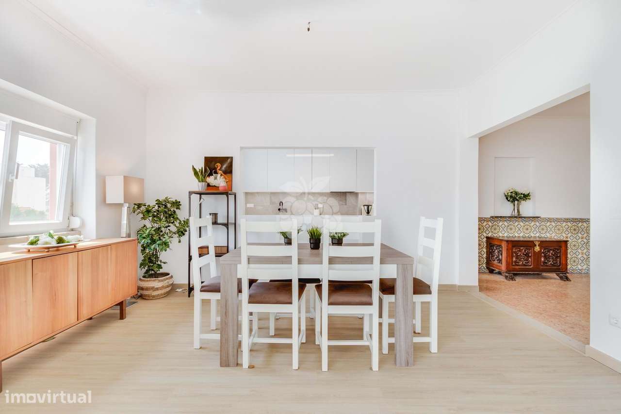 Apartamento T4 Remodelado-7