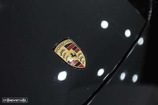 Porsche Panamera Sport Turismo 4 - 16