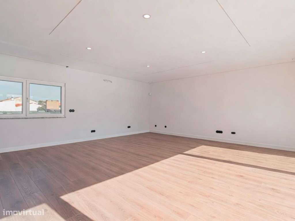 Moradia T4 Térrea com Piscina | Azeitão | Lote 750m²-7