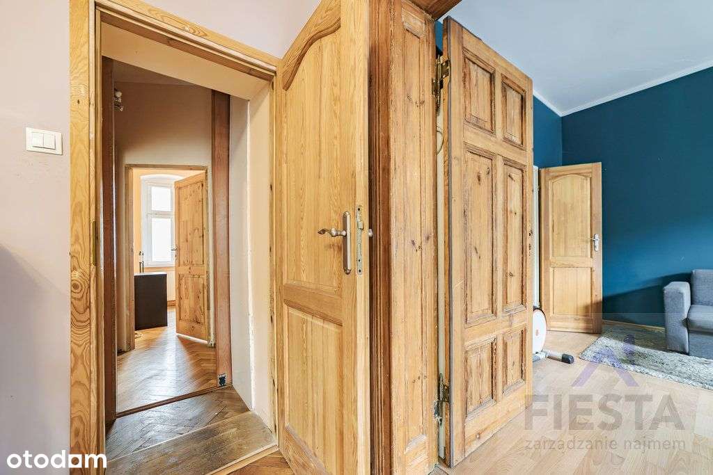 Duże mieszkanie w kamienicy do remontu-2