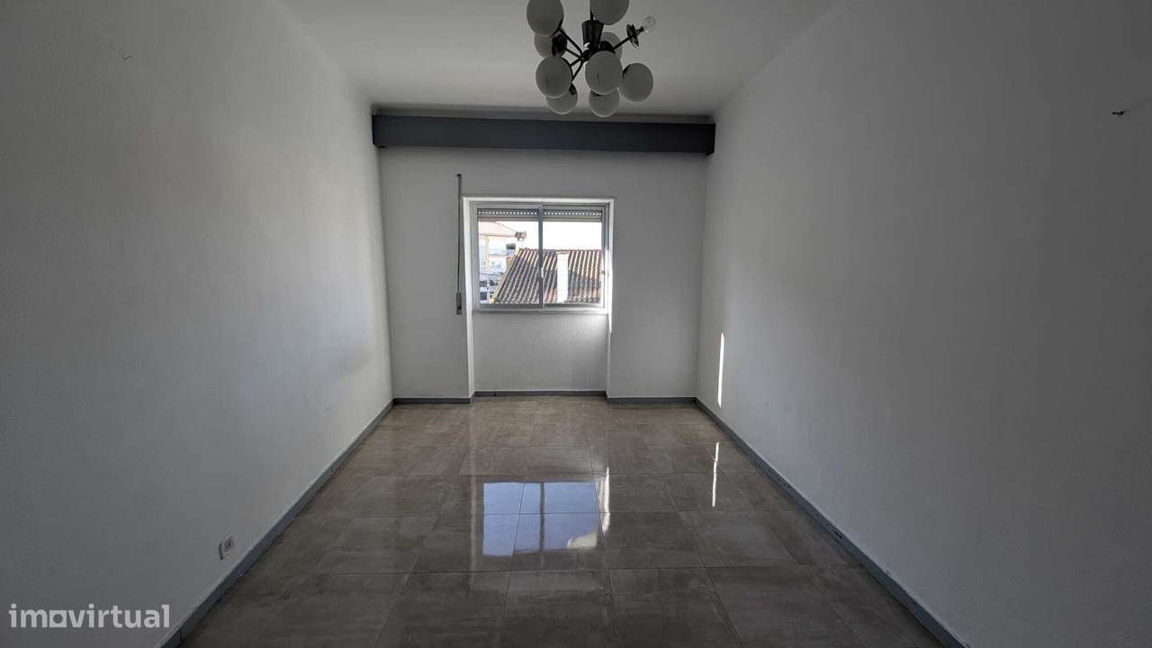 T2 | COZINHA EQUIPADA | VARANDA ABERTA - CENTRO CRUZ DE PAU - Grande imagem: 5/14