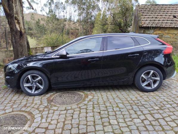 Volvo V40 2.0 D2 R-Design - 2