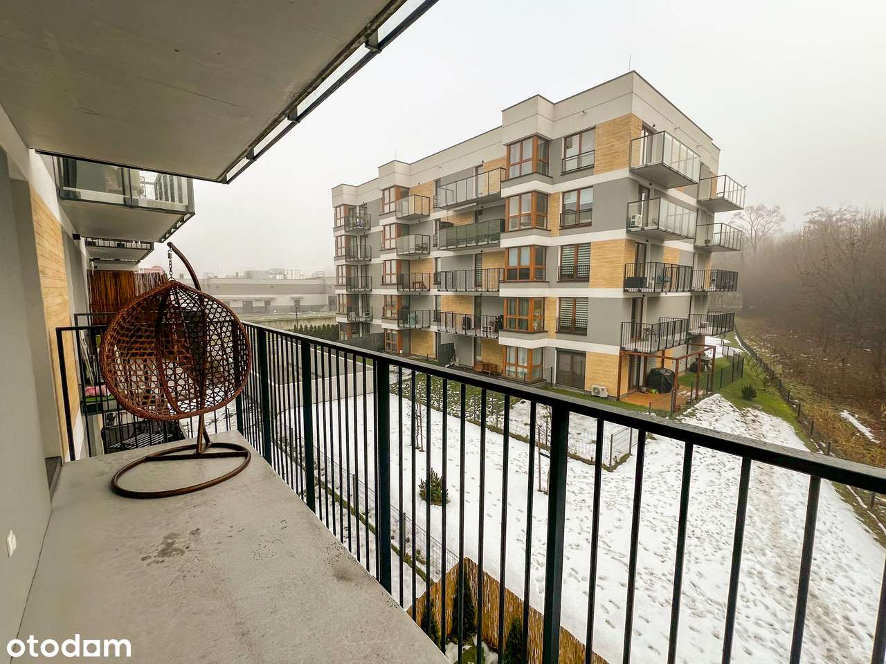 4-pokojowe | Czerwone Maki | 72,77 m² | 2 miejsca postojowe-13