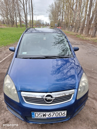 Opel Zafira - 1