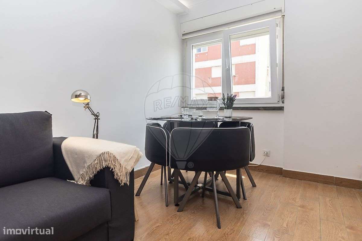 Apartamento T3 à venda em Lisboa-4