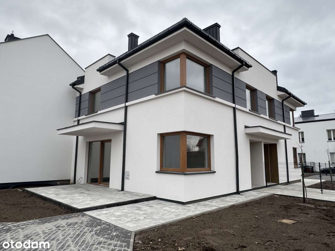 Nowy dom!Super lokalizacja !Dwa lokale - Pełny obrazek: 4/12